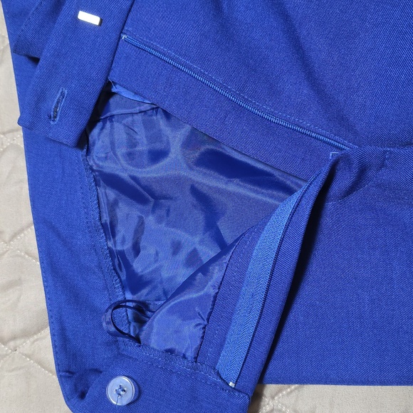 Jones of NY royal blue pants suit black lapels - Picture 5 of 14